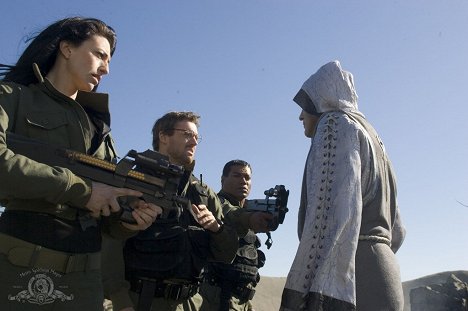 Claudia Black, Michael Shanks, Christopher Judge - Stargate Kommando SG-1 - Machtspiele - Filmfotos