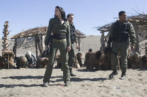 Claudia Black, Michael Shanks, Christopher Judge - Stargate Kommando SG-1 - Machtspiele - Filmfotos