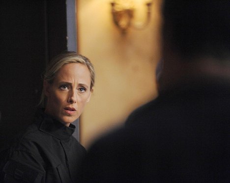 Kim Raver - Bones - The Loyalty in the Lie - Photos