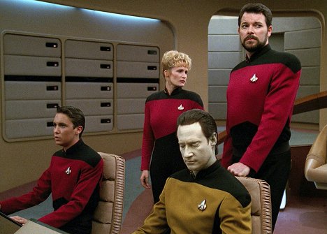 Wil Wheaton, Elizabeth Dennehy, Brent Spiner, Jonathan Frakes - Star Trek: The Next Generation - The Best of Both Worlds, Part II - Photos