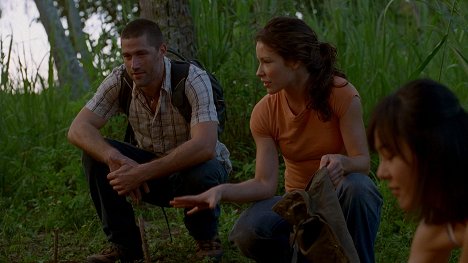 Matthew Fox, Evangeline Lilly - Lost - Hearts and Minds - Photos