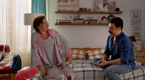 Aylin Kontente, Bülent Emrah Parlak - Tatlım Tatlım: Haybeden Gerçeküstü Aşk - Film