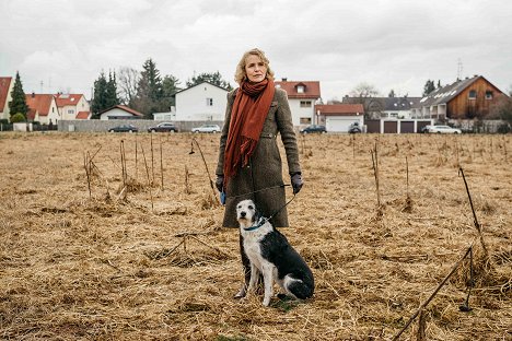 Juliane Köhler - Der Hund begraben - Filmfotók