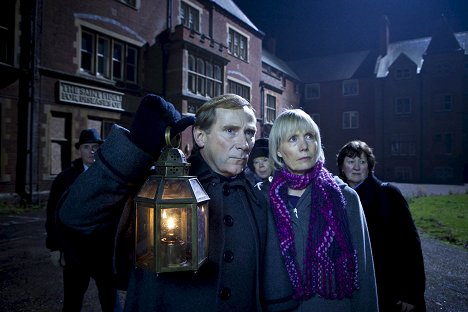Danny Webb, Jane Wymark - Vraždy v Midsomeru - Mrtvé ticho - Z filmu