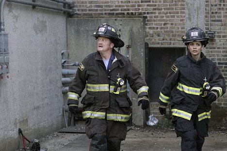 Christian Stolte, Miranda Rae Mayo - Chicago Fire - Nobody Else Is Dying Today - Photos
