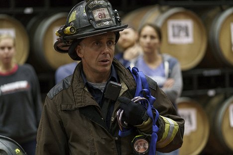 David Eigenberg - Chicago Fire - Some Make It, Some Don't - Photos