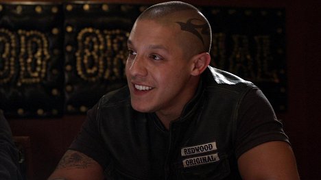 Theo Rossi - Sons of Anarchy - Seeds - Photos
