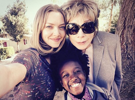 Amanda Seyfried, AnnJewel Lee Dixon, Shirley MacLaine - Adorables ennemies - Tournage