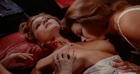 Rosanna Yanni - Draculas stora kärlek - Kuvat elokuvasta
