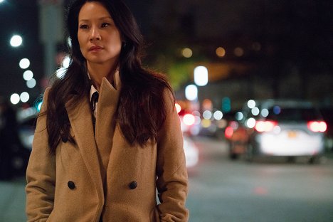 Lucy Liu - Elementary - Down Where the Dead Delight - Van film