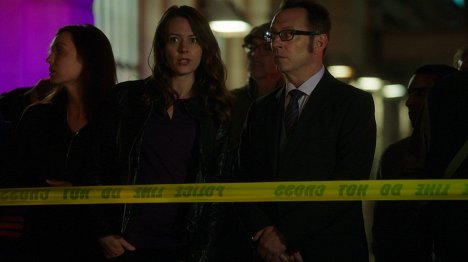 Amy Acker, Michael Emerson - Person of Interest - Honor Among Thieves - Photos