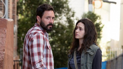 Steve Kazee, Emmy Rossum - Shameless - Uncle Carl - Van film