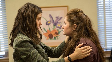 Emmy Rossum, Emma Kenney - Shameless - I Only Miss Her When I'm Breathing - De la película