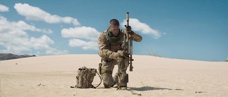 Armie Hammer - Überleben - Ein Soldat kämpft niemals allein - Filmfotos