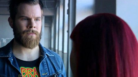 Kalle Ruusukallio - Vihreät Valot: Väärät bileet - Season 1 - Filmfotók