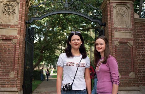 Lauren Graham, Alexis Bledel - Las chicas Gilmore - Viaje a Harvard - De la película