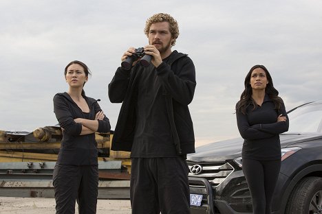 Jessica Henwick, Finn Jones, Rosario Dawson - Iron Fist - The Blessing of Many Fractures - Photos