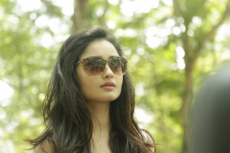 Tridha Choudhury - Khawto - Filmfotók