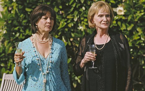 Sheila Ruskin, Siân Phillips - Midsomerin murhat - Vixen's Run - Kuvat elokuvasta