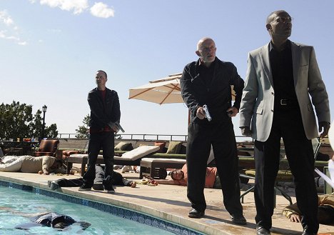 Aaron Paul, Jonathan Banks, Giancarlo Esposito - Breaking Bad - Salud - Photos