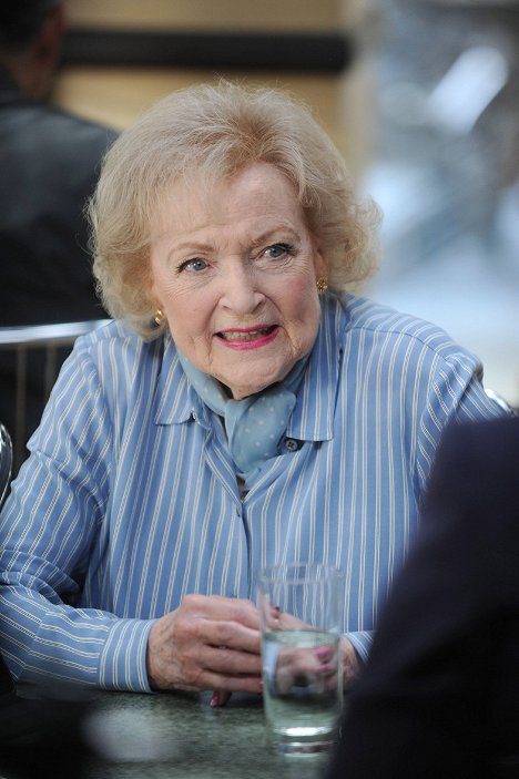 Betty White - Bones - The Carpals in the Coy-Wolves - Photos