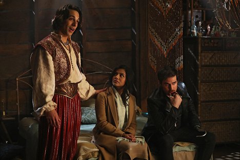 Deniz Akdeniz, Karen David, Colin O'Donoghue - Bylo, nebylo - Zázračné místo - Z filmu