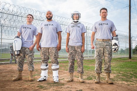 Michael Jones, Colton Dunn, Gavin Free, Burnie Burns - Lazer Team - Van film