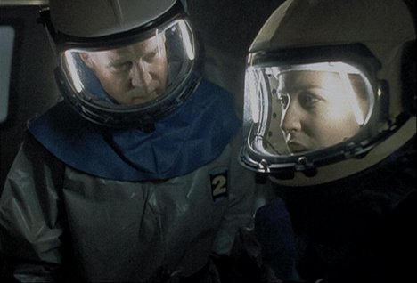 Gillian Anderson - The X-Files - Drive - Photos