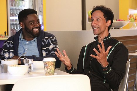 Ron Funches, Danny Pudi - Powerless - Cold Season - Filmfotos
