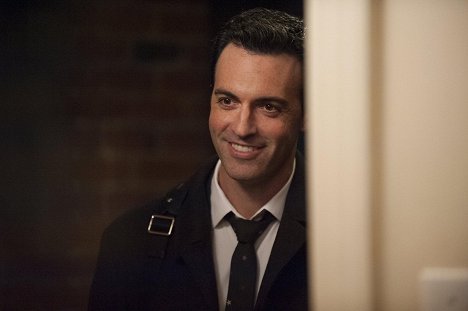 Reid Scott - Figurantka - Thanksgiving - Z filmu