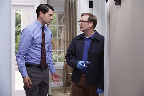 Nicholas D'Agosto, Andy Daly - Trial & Error - A Wrench in the Case - Photos