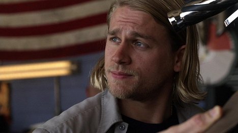 Charlie Hunnam - Sons of Anarchy - Better Half - Photos