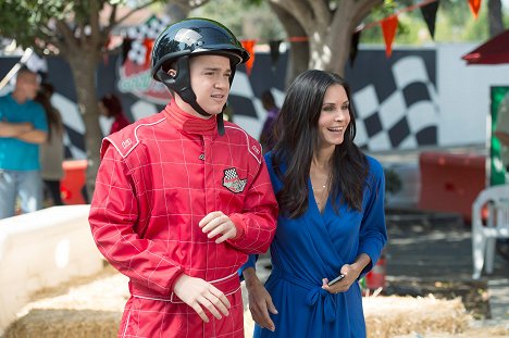 Dan Byrd, Courteney Cox - Cougar Town - You and I Will Meet Again - Photos