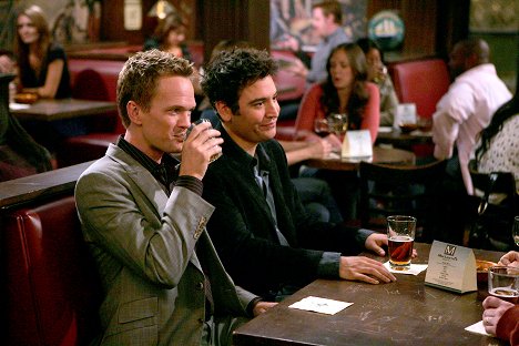 Neil Patrick Harris, Josh Radnor - How I Met Your Mother - The Naked Man - Photos