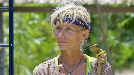 Tina Wesson - Survivor - Blood vs. Water - Photos