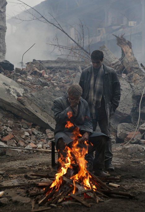 Konstantin Lavronenko, Viktor Stepanyan - El gran terremoto - De la película