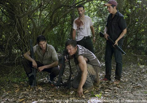 Jon Bernthal, Norman Reedus, Andrew Lincoln, Steven Yeun - The Walking Dead - What Lies Ahead - Photos