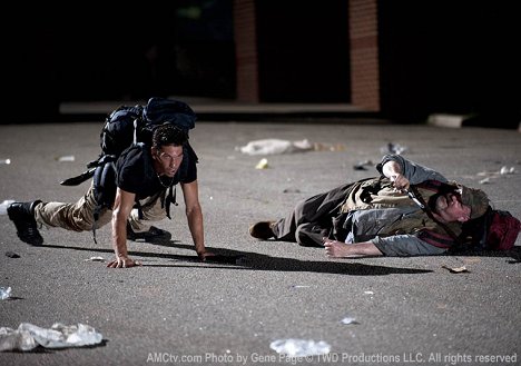 Jon Bernthal, Pruitt Taylor Vince - The Walking Dead - Le Tout pour le tout - Film