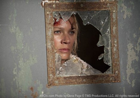 Laurie Holden - The Walking Dead - Prey - Photos