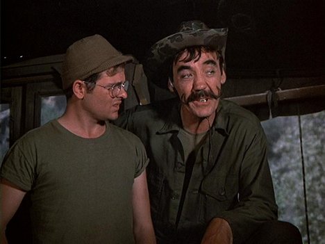 Gary Burghoff, John Orchard - M*A*S*H - Henry, Please Come Home - Photos