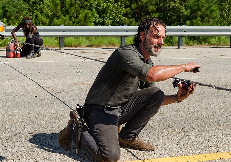 Andrew Lincoln - The Walking Dead - Rock in the Road - Photos