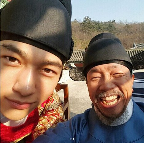 Myung-soo Kim, Chul-min Park - Ruler: Master of the Mask - Making of
