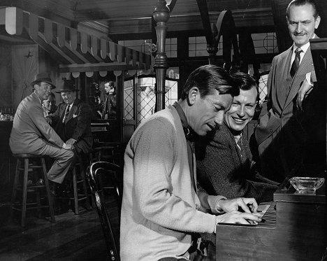 Hoagy Carmichael, Harold Russell, Fredric March - The Best Years of Our Lives - Photos