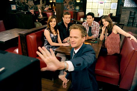 Alyson Hannigan, Jason Segel, Neil Patrick Harris, Josh Radnor, Cobie Smulders - How I Met Your Mother - La Discussion ça craint - Film