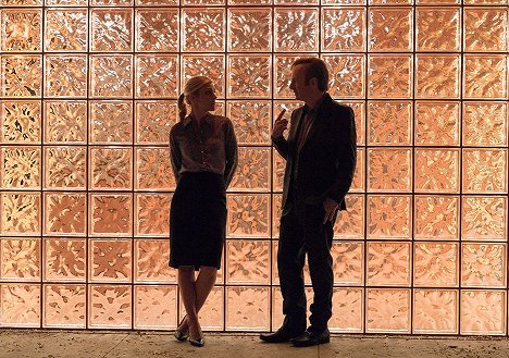 Rhea Seehorn, Bob Odenkirk - Better Call Saul - Versunkene Kosten - Filmfotos