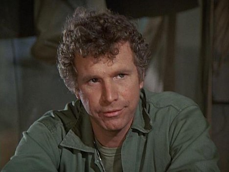 Wayne Rogers - M*A*S*H - Sticky Wicket - Van film