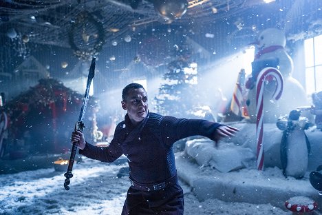 Daniel Wu - Into the Badlands - Levhartice se plíží sněhem - Z filmu