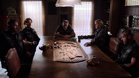 Tommy Flanagan, Kim Coates, Ron Perlman, Charlie Hunnam, Theo Rossi - Sons of Anarchy - Die Offenbarung - Filmfotos