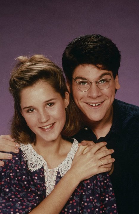 Sonia Curtis, Marc Price - Family Ties - Promokuvat