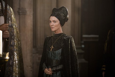 Michelle Fairley - The White Princess - In Bed with the Enemy - Photos